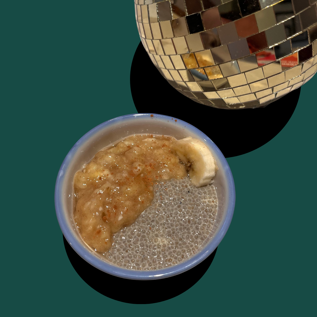 Pudding de graines de chia et compotée de fruits de saison